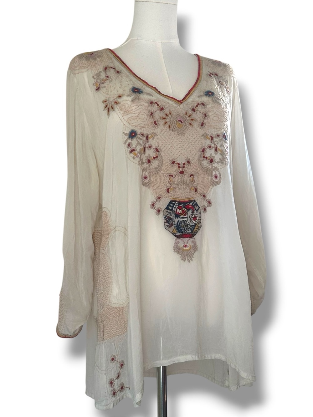 Johnny Was Embroidered V-Neck Cream Womens Tunic Top size Large - Picture 3 of 17